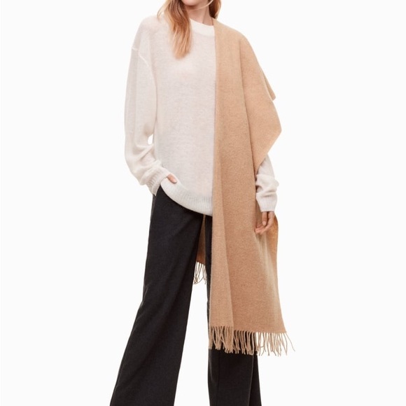 Wilfred Classic Wool Scarf - Picture 5 of 5